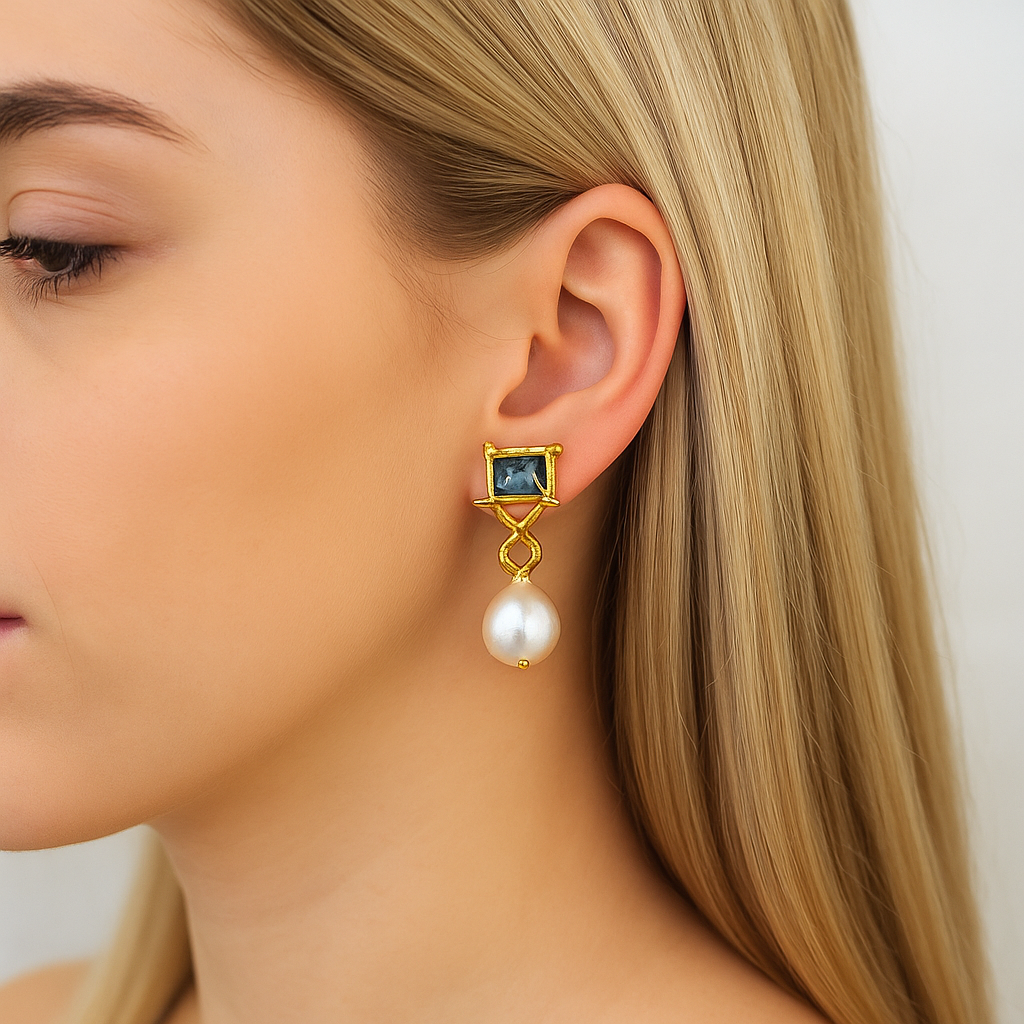 Vintage Geometric Pearl Drop Earrings – Gold with Crystal